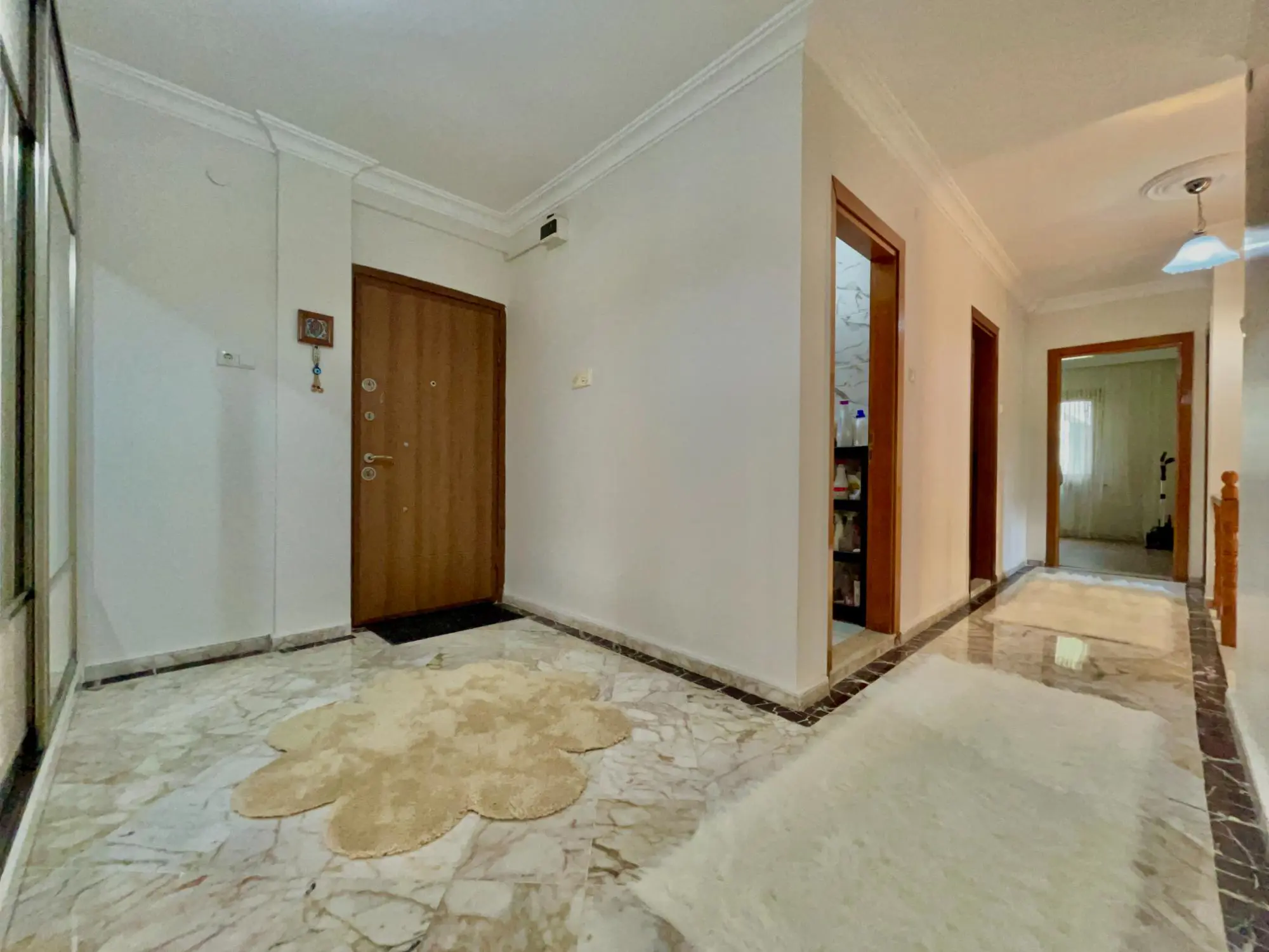 FLORYA'NIN PRESTİJLİ LOKASYONUNDA 242 M² ARSA PAYLI SATILIK 5+1
